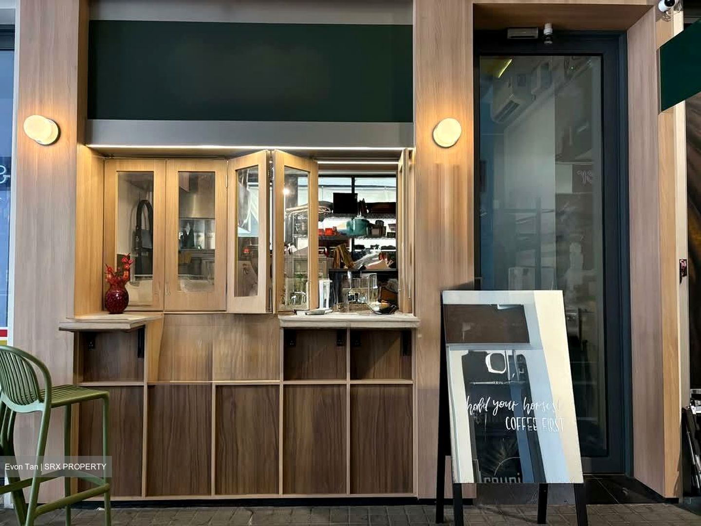 Ct Hub 2 (D12), Retail #537944021